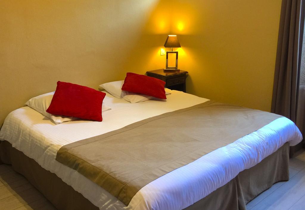 L'Estaminet Hotel Mazille Ruang foto