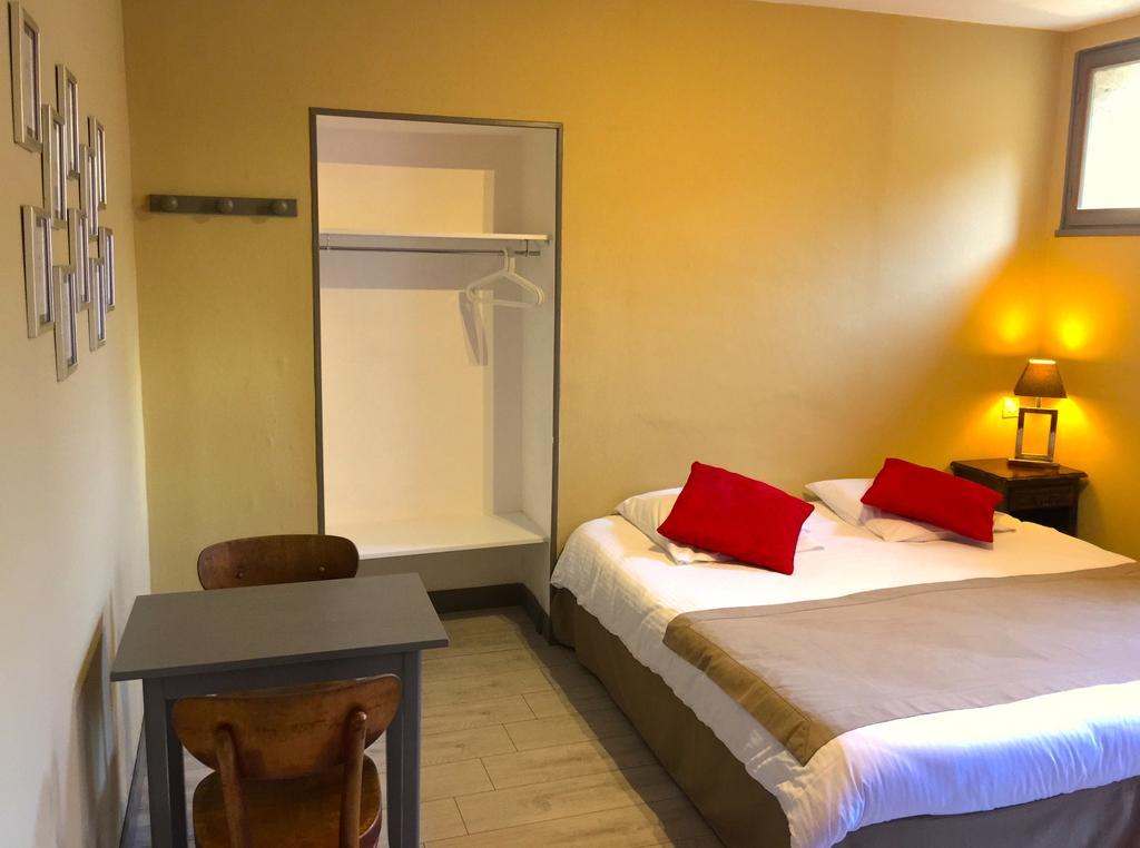 L'Estaminet Hotel Mazille Ruang foto